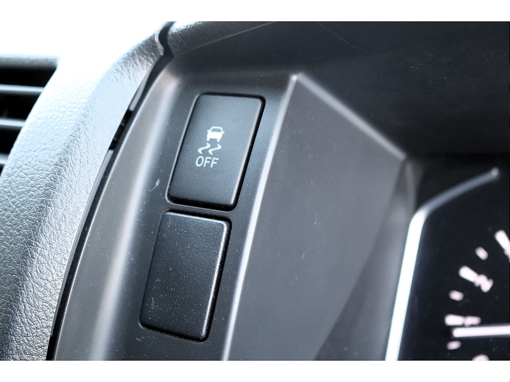 ハイエースセカンド高崎店にて展示中♪027-384-3591