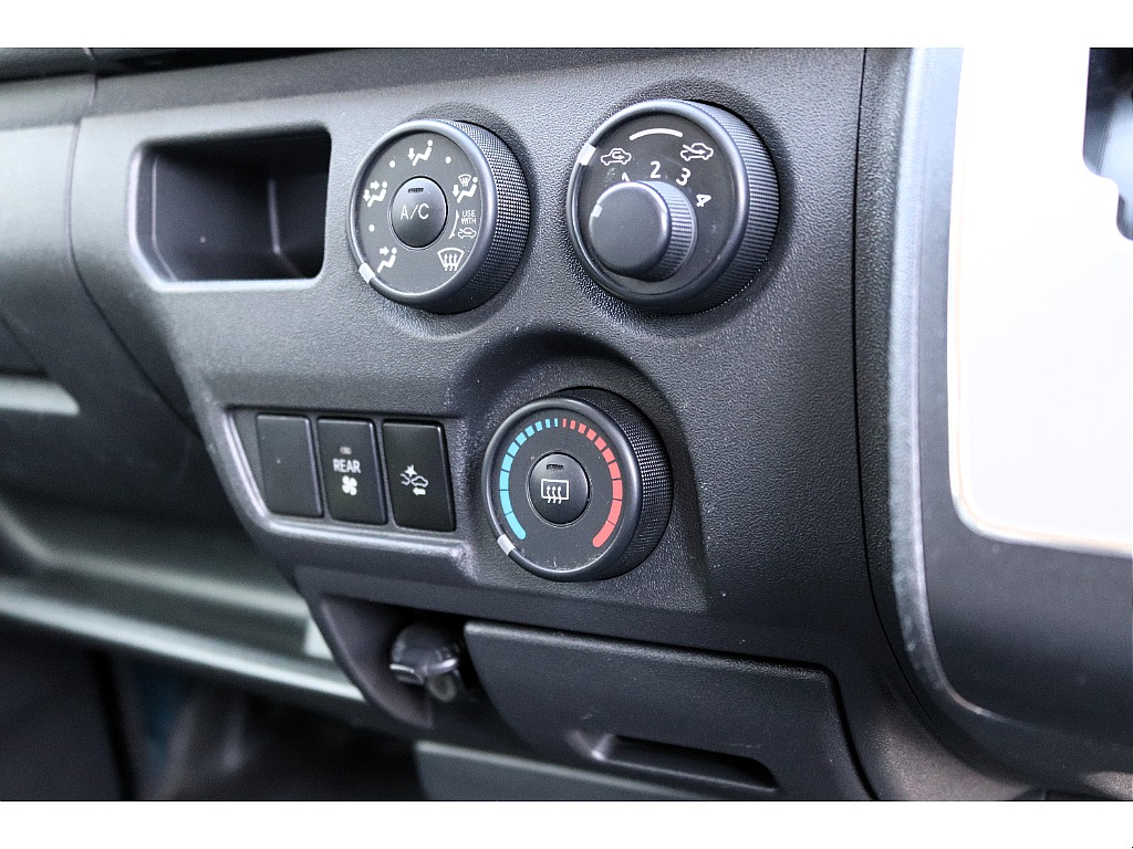 ハイエースセカンド高崎店にて展示中♪027-384-3591