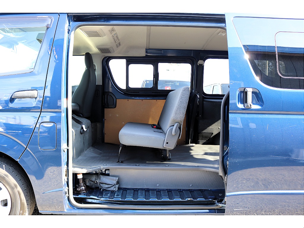 ハイエースセカンド高崎店にて展示中♪027-384-3591