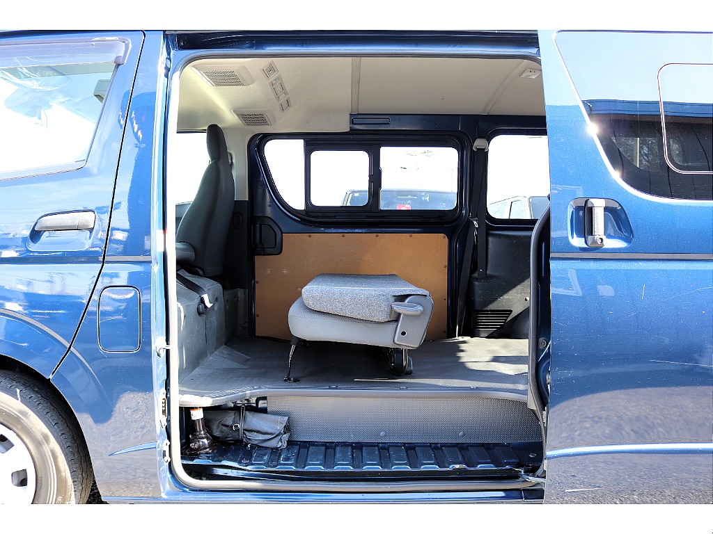 ハイエースセカンド高崎店にて展示中♪027-384-3591