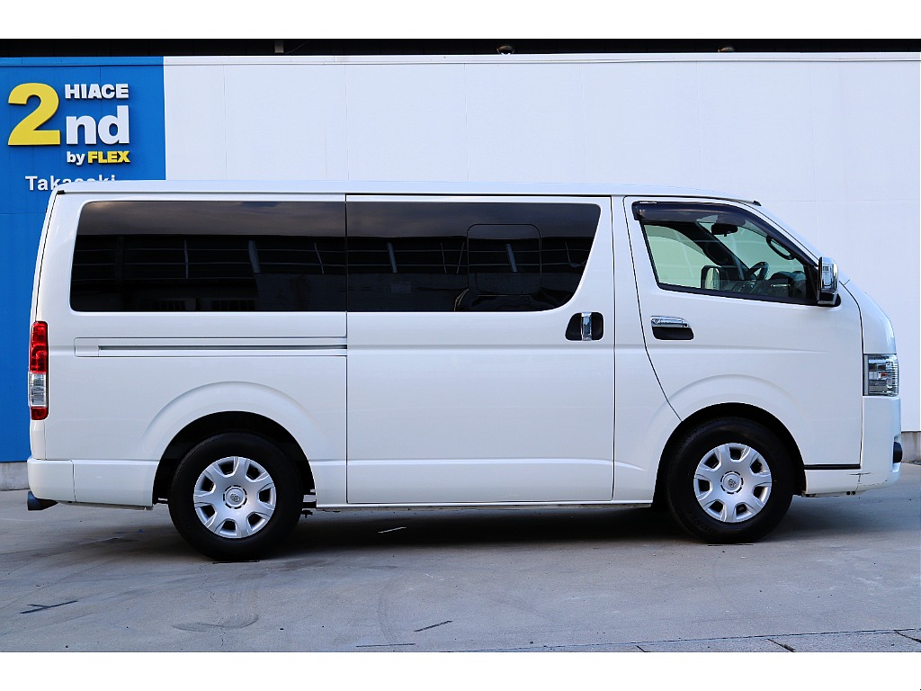 ハイエースセカンド高崎店にて展示中♪027-384-3591