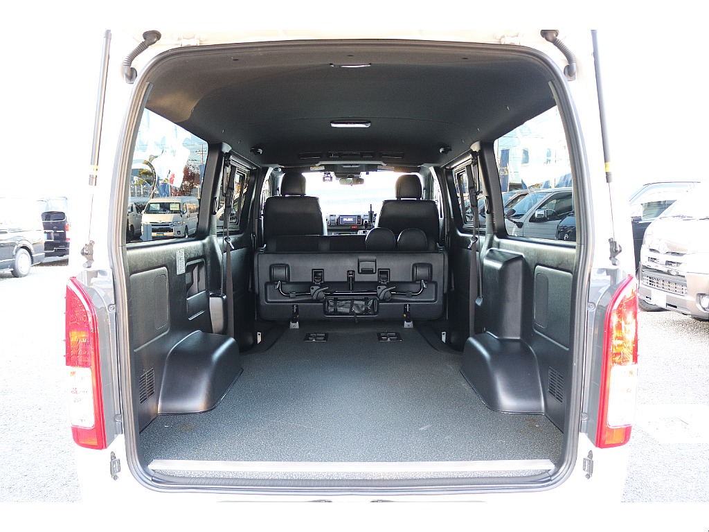 ハイエースセカンド高崎店にて展示中♪027-384-3591