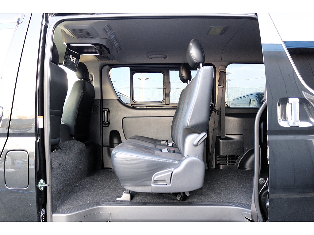 ハイエースセカンド高崎店にて展示中♪027-384-3591