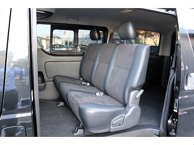 ハイエースセカンド高崎店にて展示中♪027-384-3591