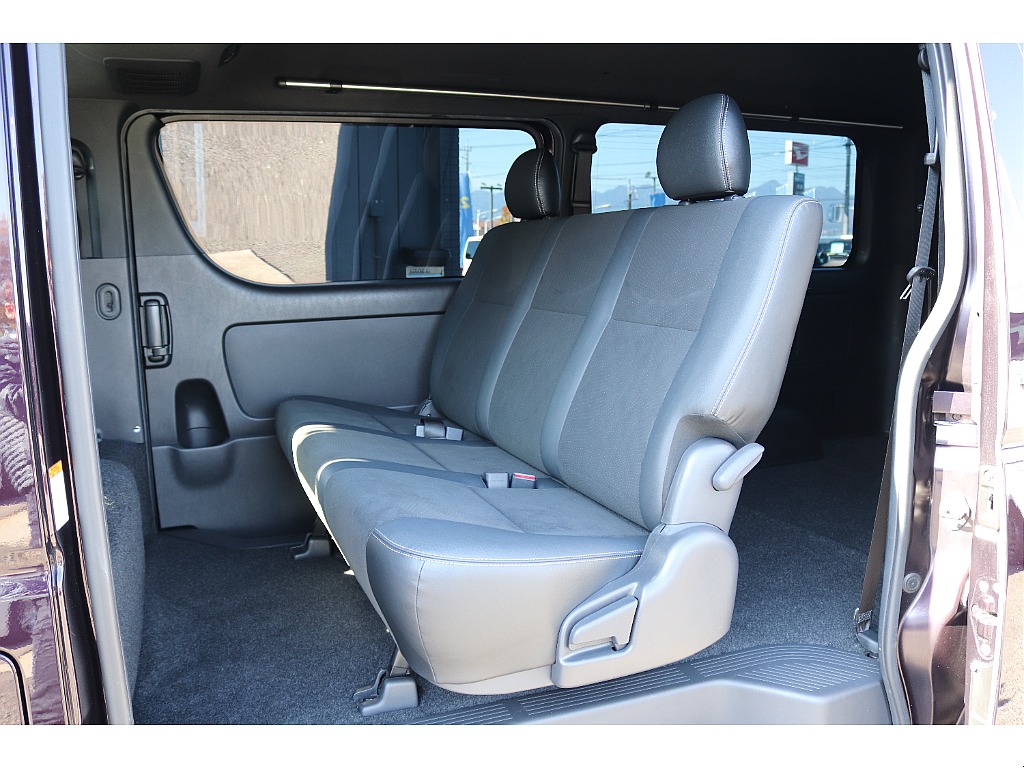 ハイエースセカンド高崎店にて展示中♪027-384-3591