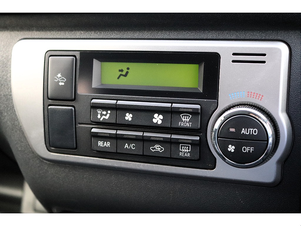 ハイエースセカンド高崎店にて展示中♪027-384-3591