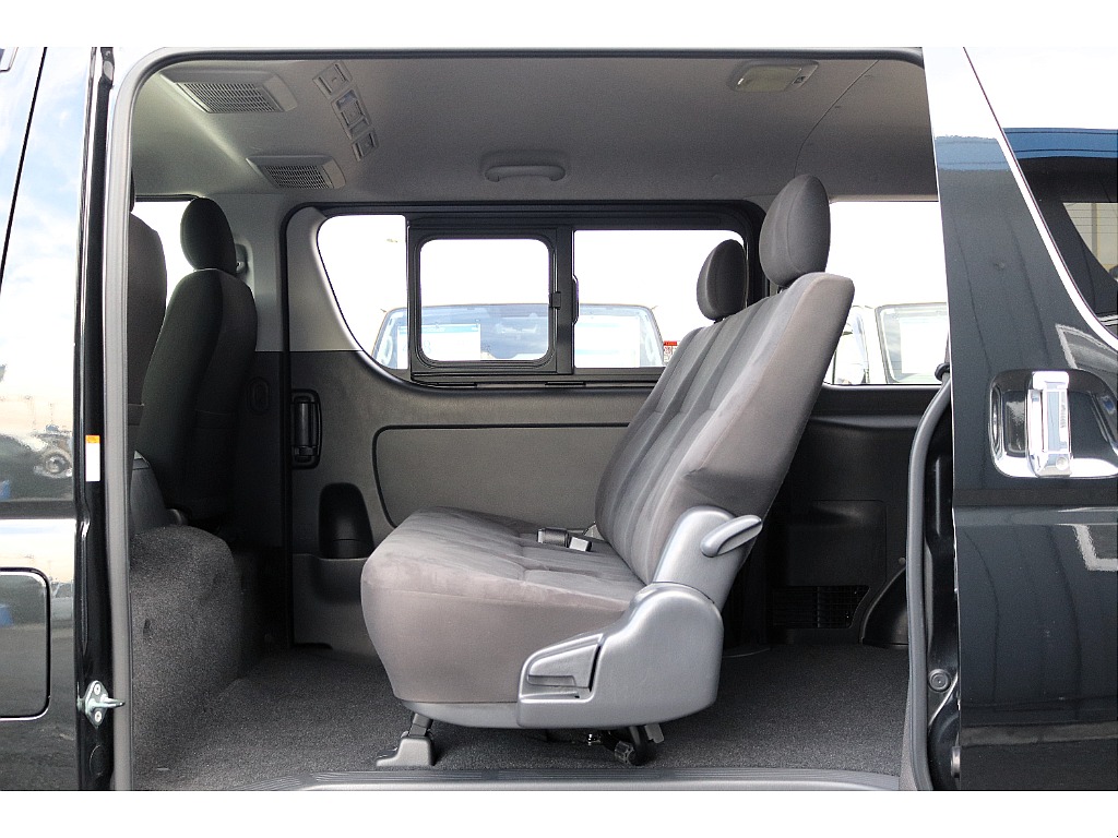 ハイエースセカンド高崎店にて展示中♪027-384-3591