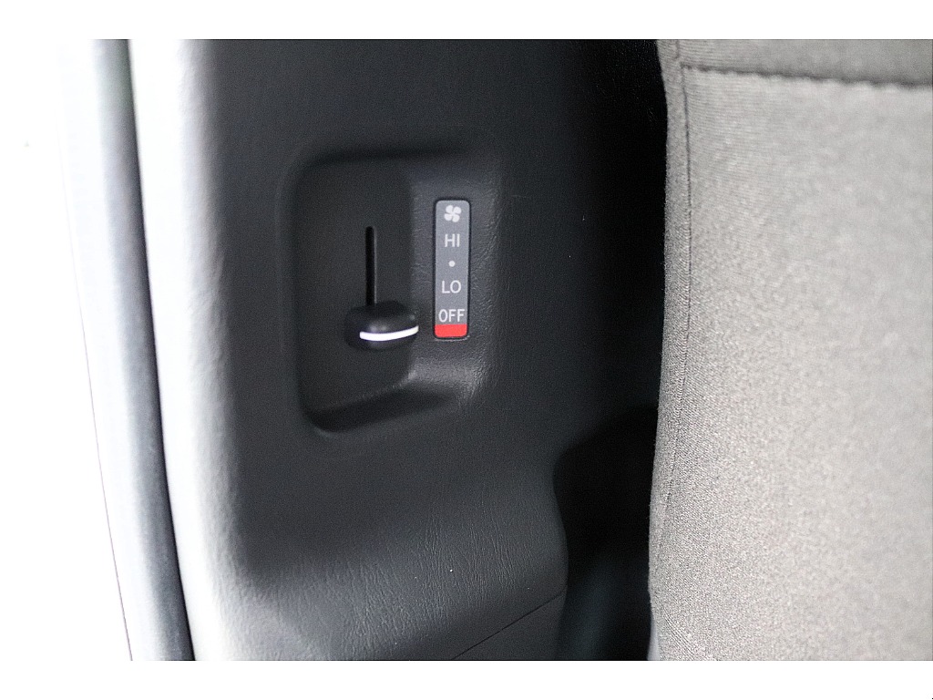 ハイエースセカンド高崎店にて展示中♪027-384-3591