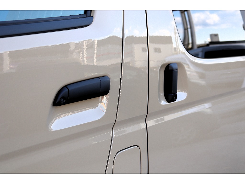 ハイエース高崎店にて展示中♪027-329-5670