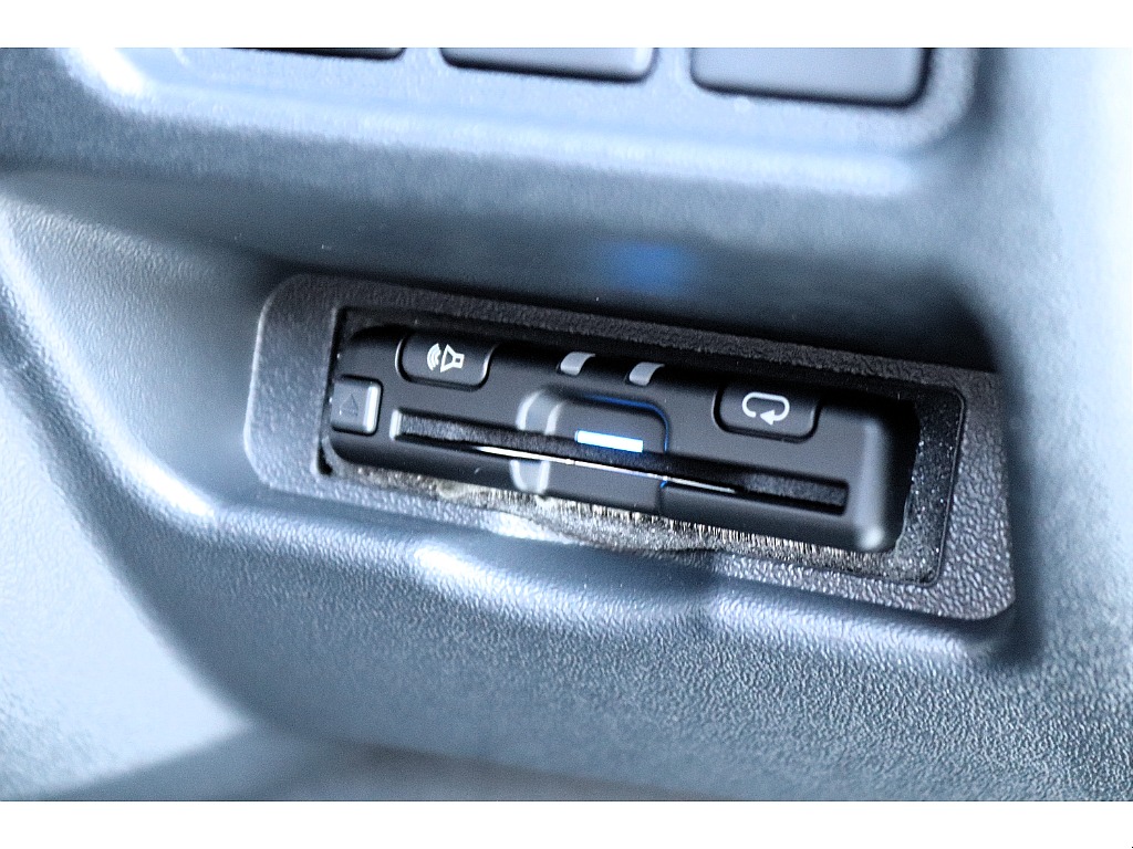 ハイエース高崎店にて展示中♪027-329-5670