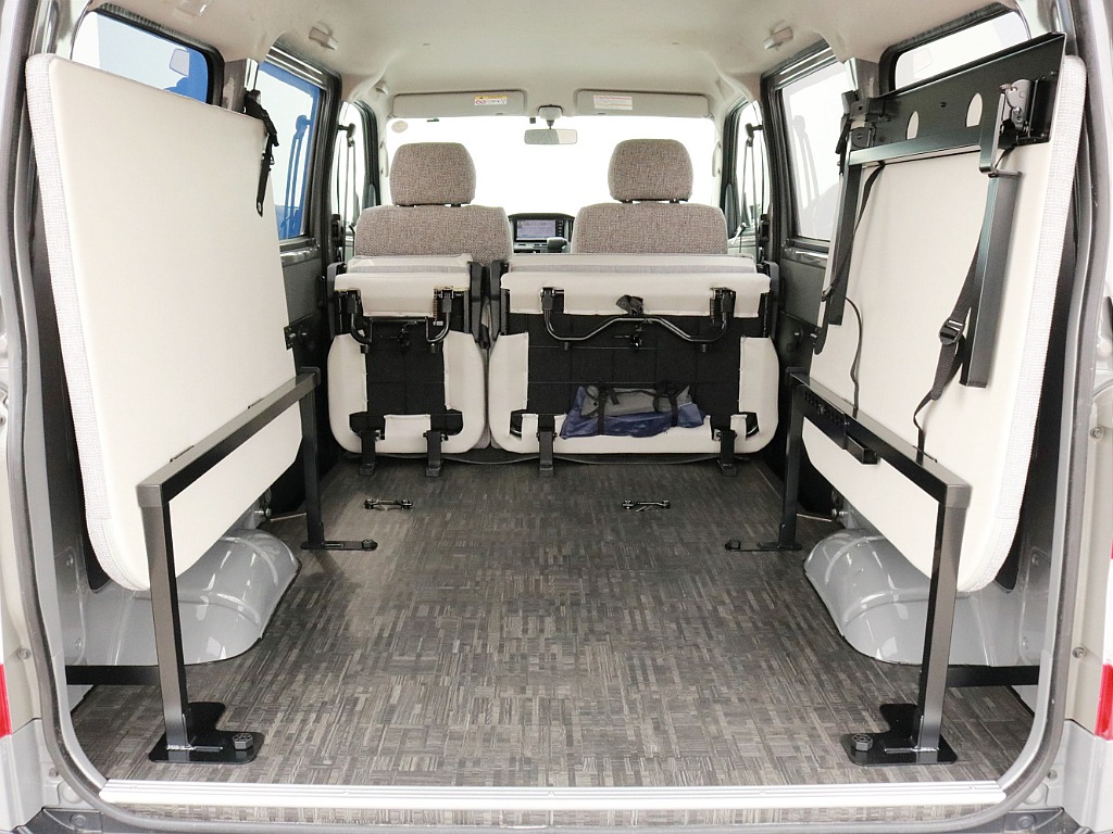 ハイエースセカンド高崎店にて展示中♪027-384-3591