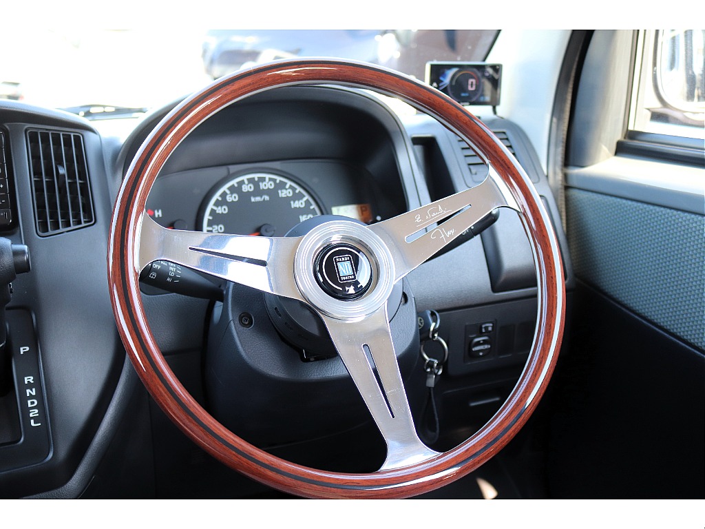 ハイエースセカンド高崎店にて展示中♪027-384-3591