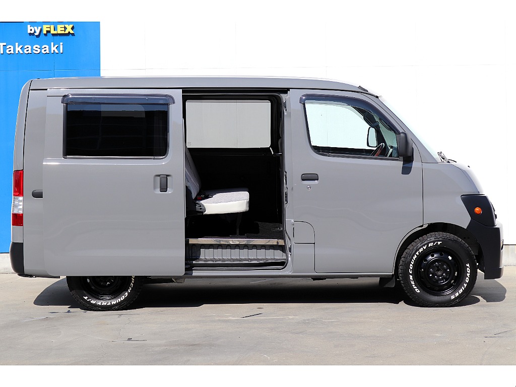 ハイエースセカンド高崎店にて展示中♪027-384-3591