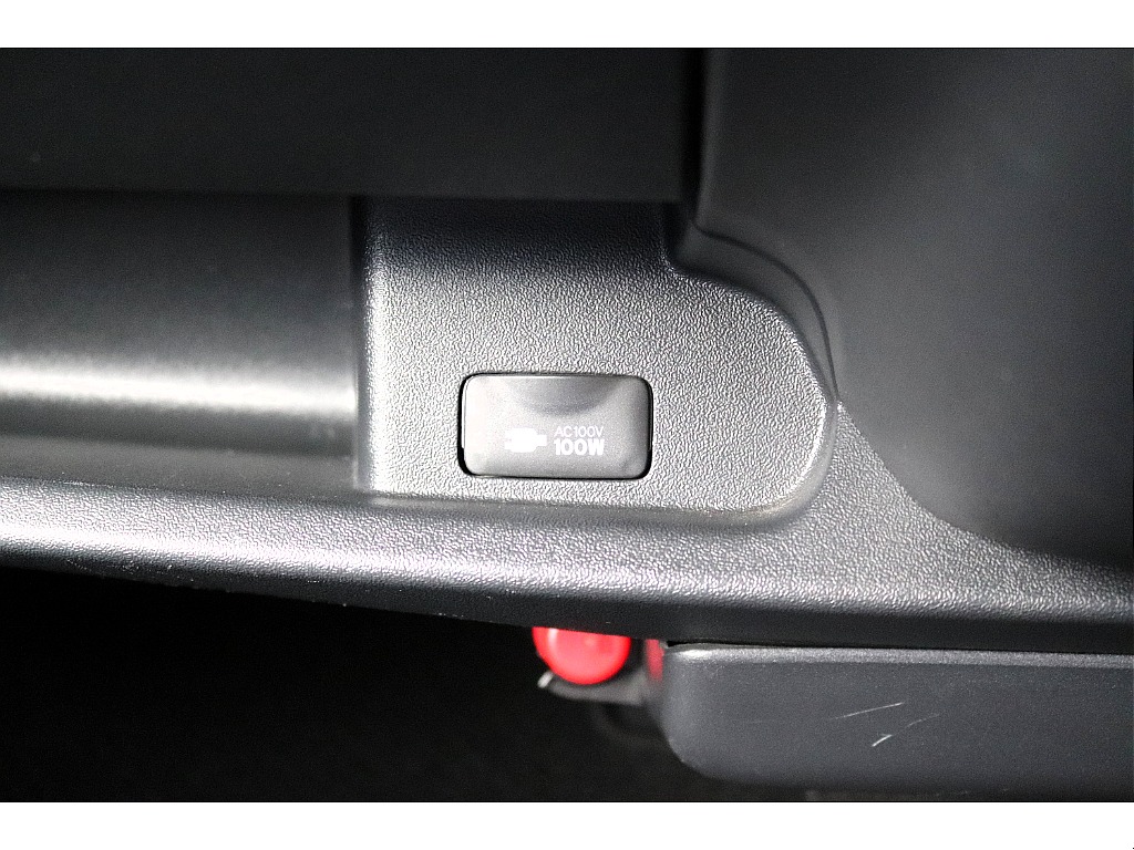 ハイエースセカンド高崎店にて展示中♪027-384-3591