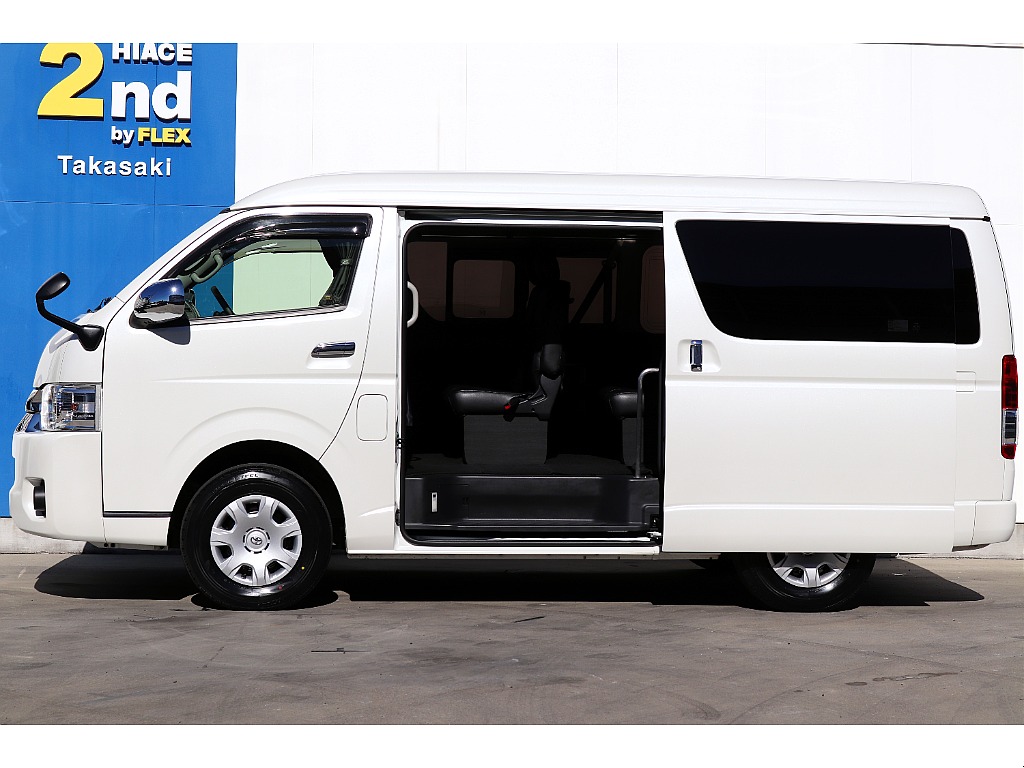 ハイエースセカンド高崎店にて展示中♪027-384-3591