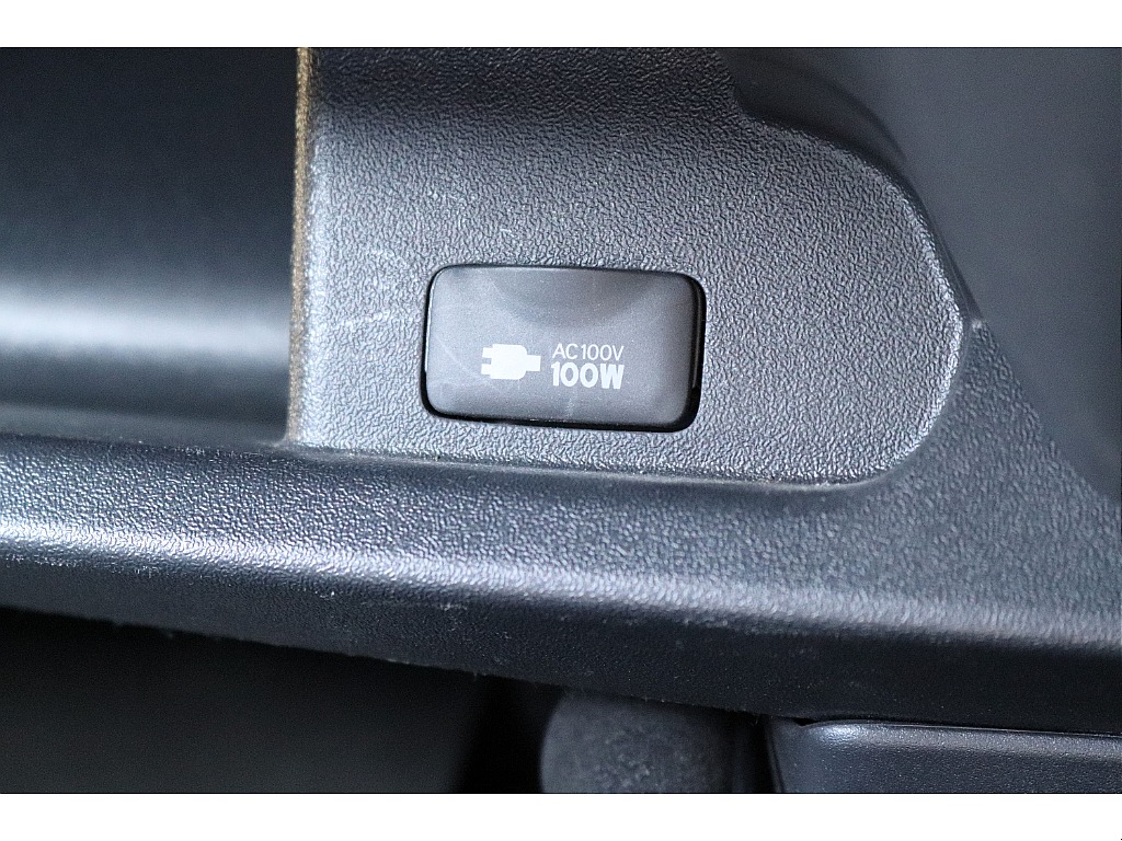 ハイエースセカンド高崎店にて展示中♪027-384-3591