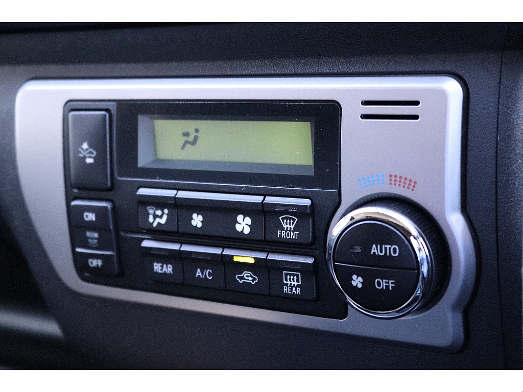 ハイエースセカンド高崎店にて展示中♪027-384-3591