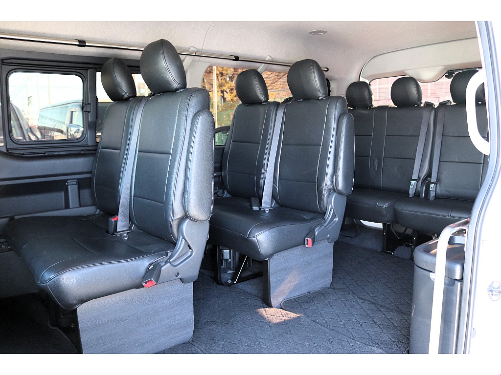 ハイエースセカンド高崎店にて展示中♪027-384-3591