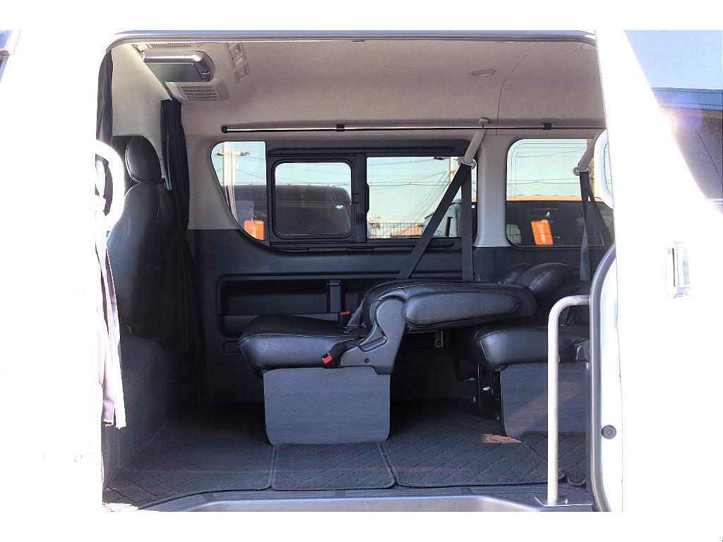 ハイエースセカンド高崎店にて展示中♪027-384-3591