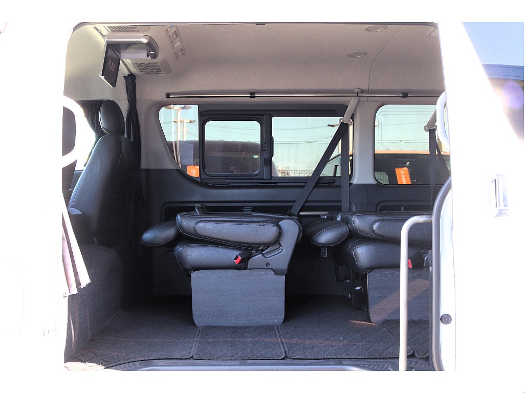 ハイエースセカンド高崎店にて展示中♪027-384-3591