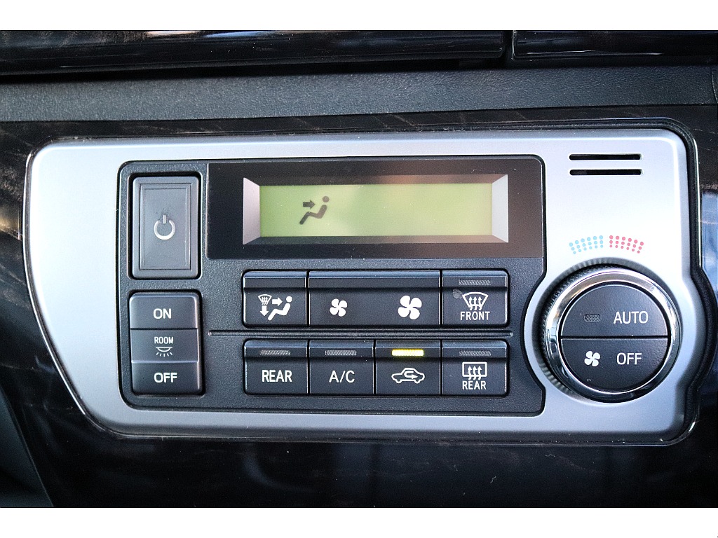 ハイエースセカンド高崎店にて展示中♪027-384-3591