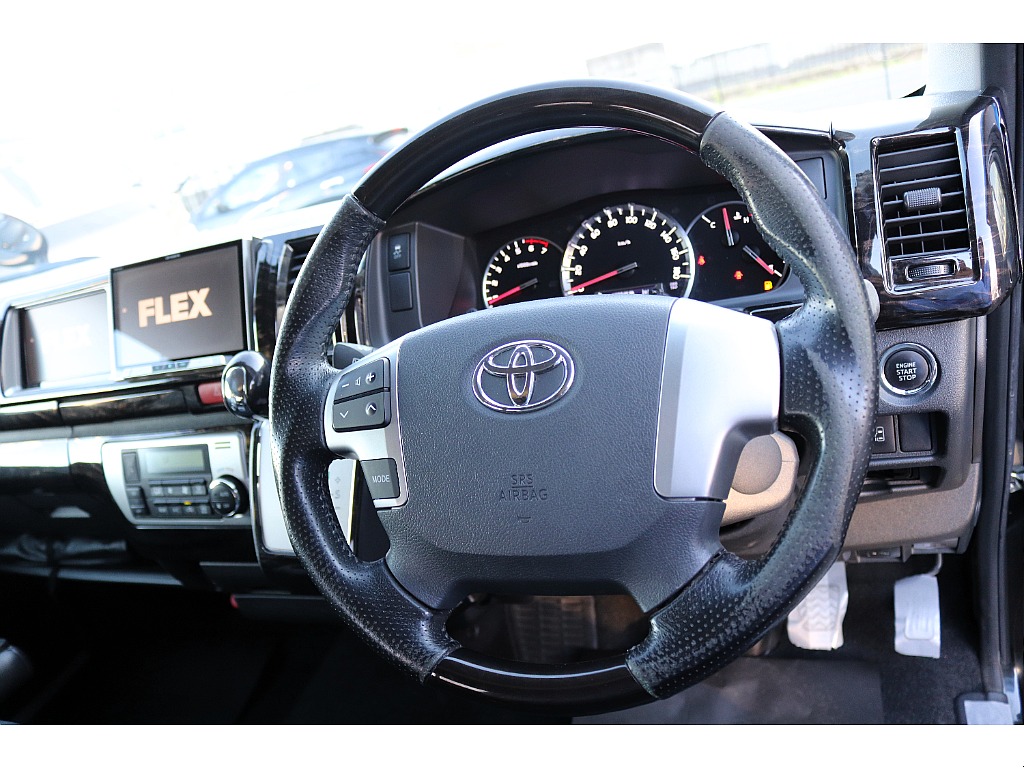 ハイエースセカンド高崎店にて展示中♪027-384-3591