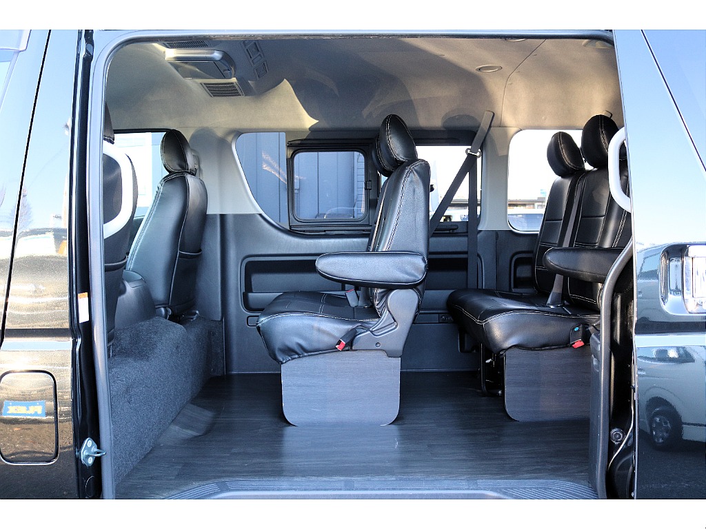 ハイエースセカンド高崎店にて展示中♪027-384-3591