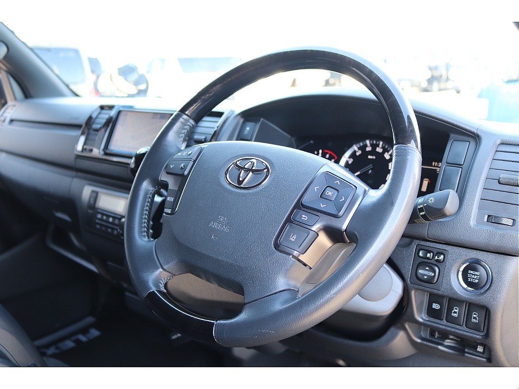 ハイエースセカンド高崎店にて展示中♪027-384-3591