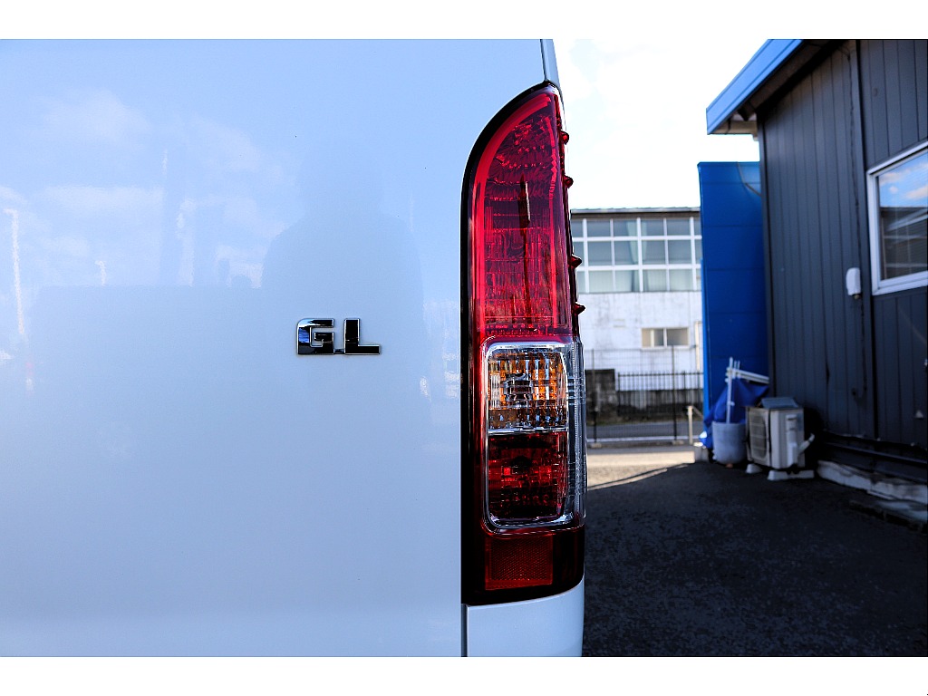 ハイエースセカンド高崎店にて展示中♪027-384-3591