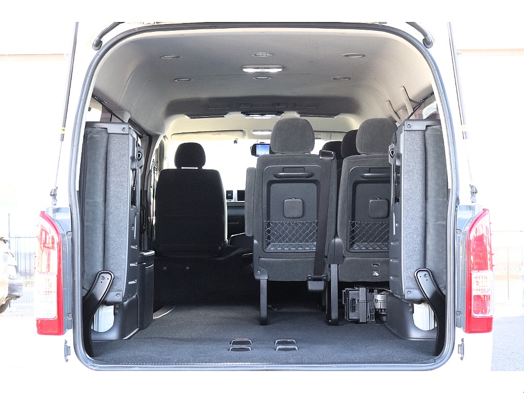 ハイエースセカンド高崎店にて展示中♪027-384-3591