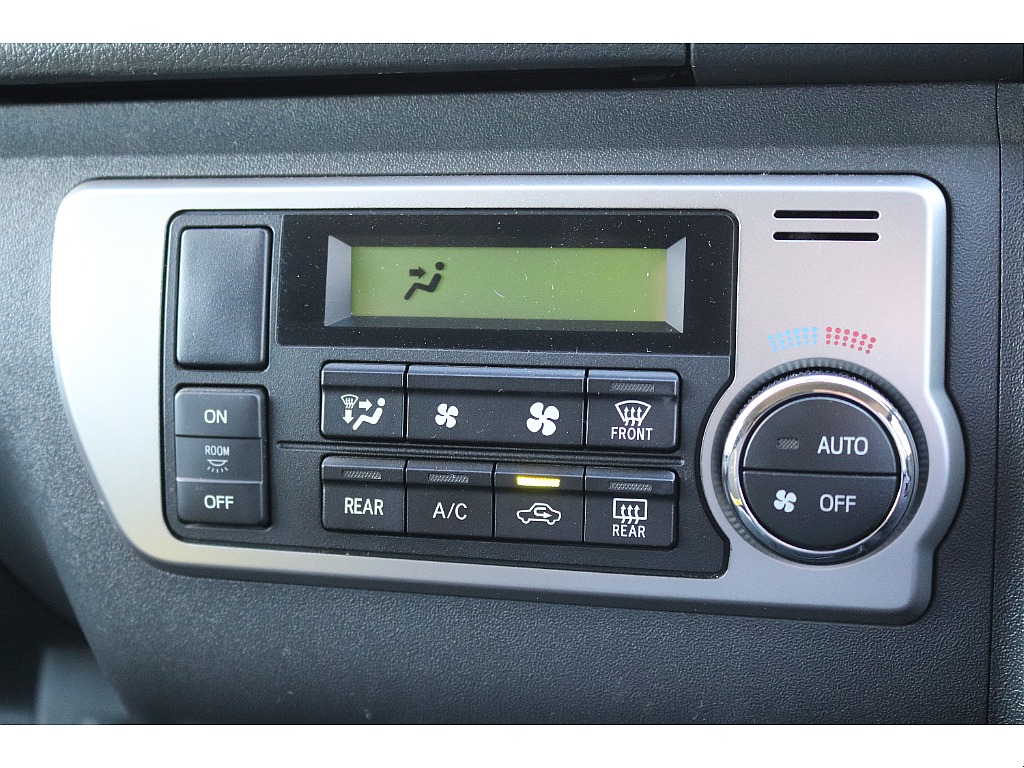 ハイエースセカンド高崎店にて展示中♪027-384-3591