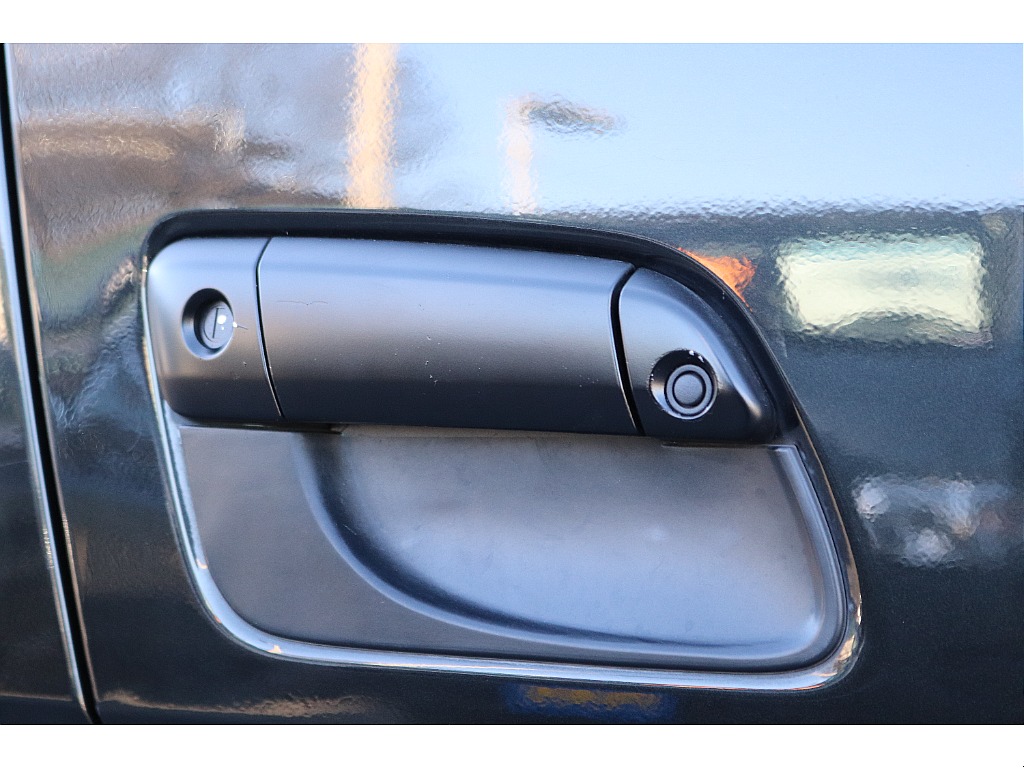 ハイエースセカンド高崎店にて展示中♪027-384-3591