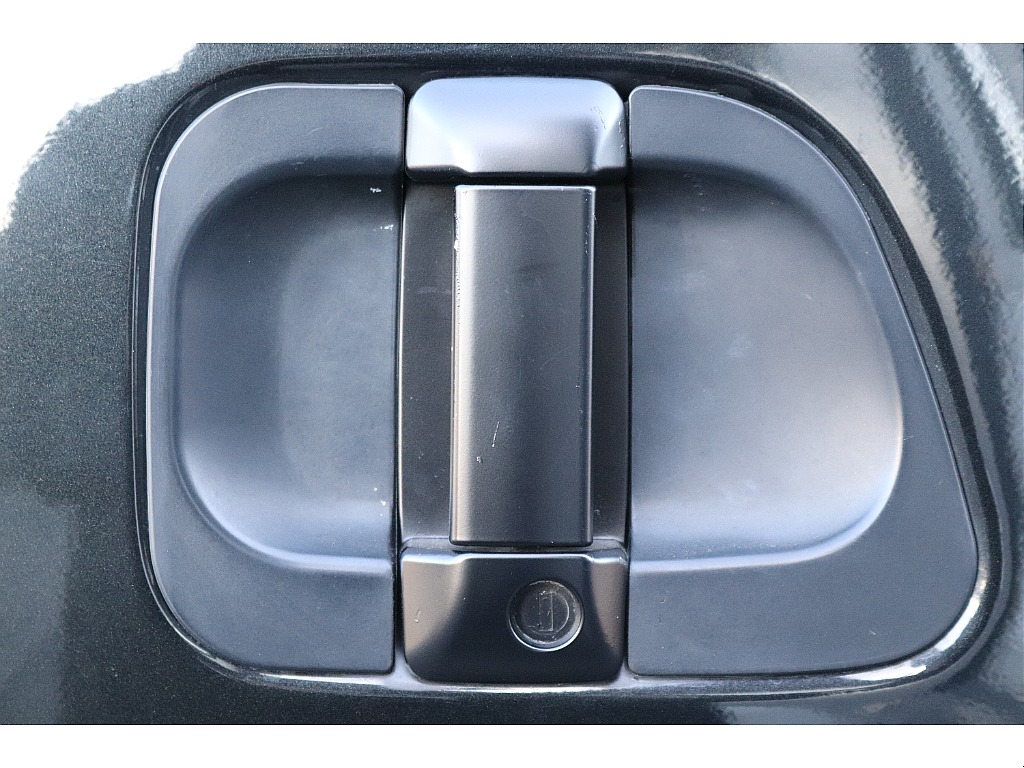 ハイエースセカンド高崎店にて展示中♪027-384-3591