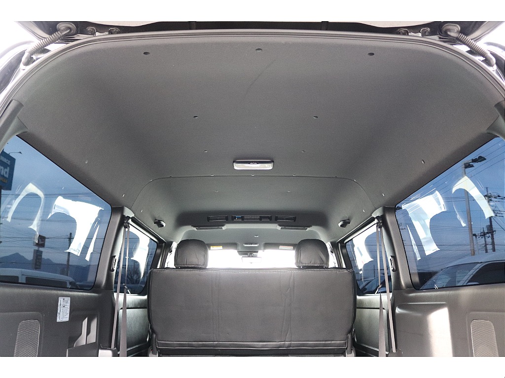 ハイエースセカンド高崎店にて展示中♪027-384-3591