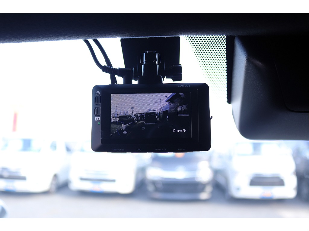 ハイエースセカンド高崎店にて展示中♪027-384-3591