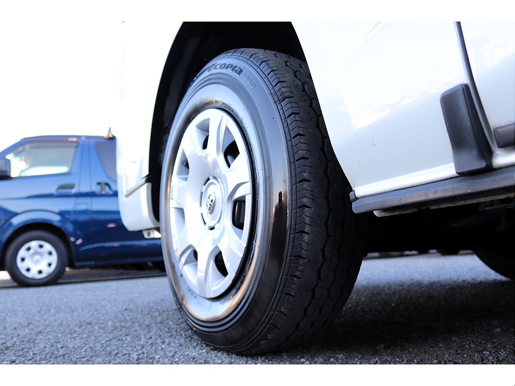 ハイエースセカンド高崎店にて展示中♪027-384-3591