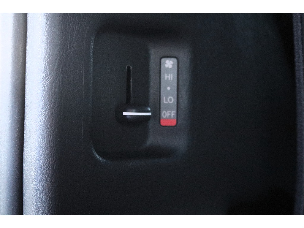 ハイエースセカンド高崎店にて展示中♪027-384-3591