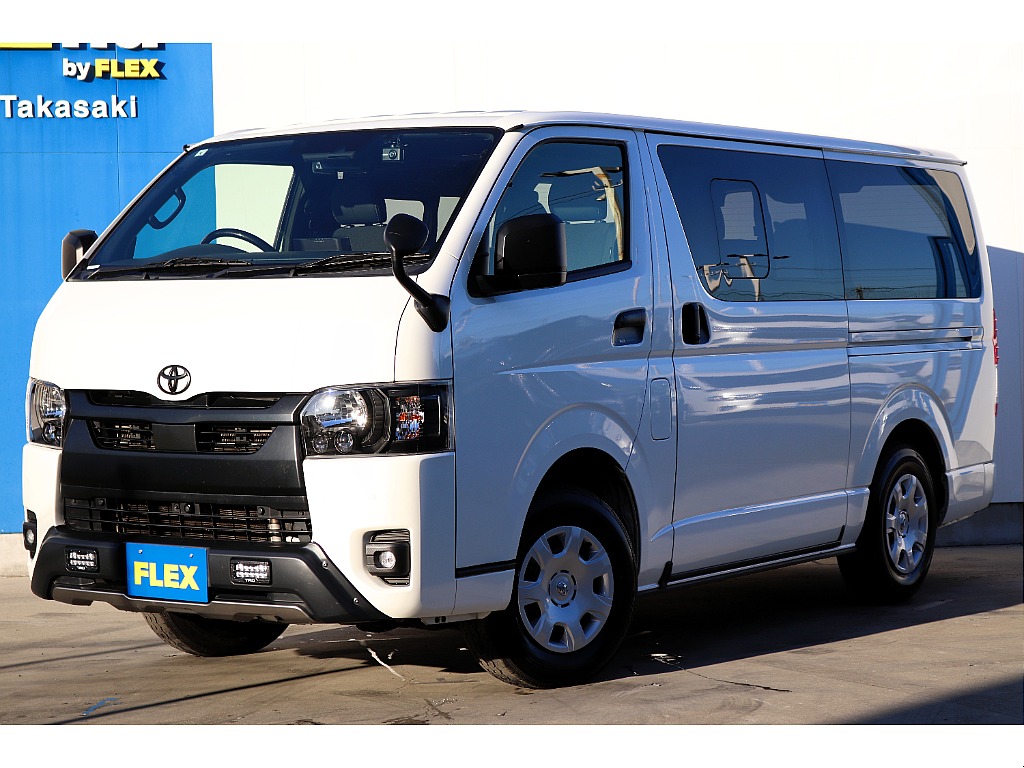 令和4年　ハイエースバン　ダークプライムⅡ　ディーゼル4WD　ベットキット　入庫☆彡