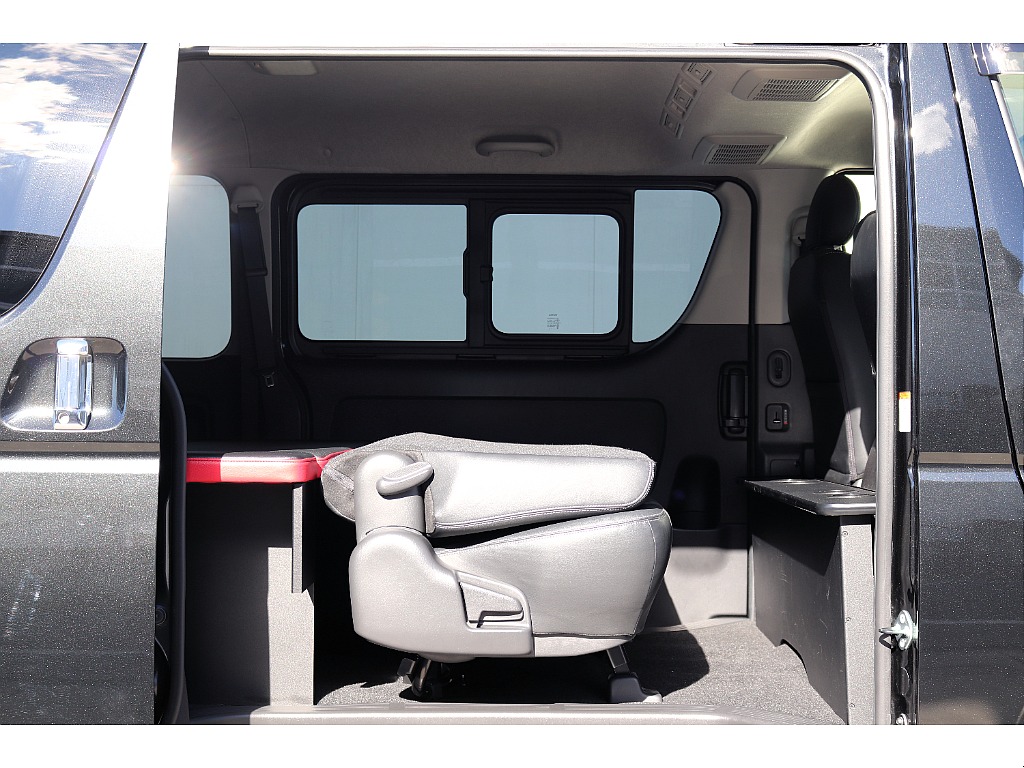 ハイエースセカンド高崎店にて展示中♪027-384-3591