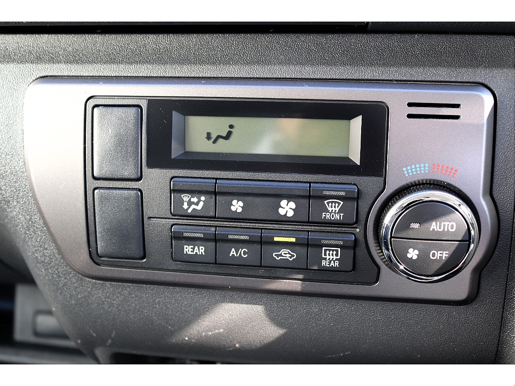 ハイエースセカンド高崎店にて展示中♪027-384-3591