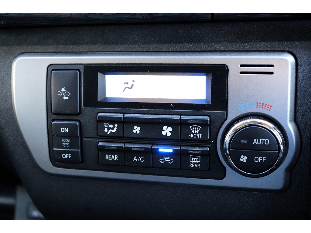 ハイエースセカンド高崎店にて展示中♪027-384-3591