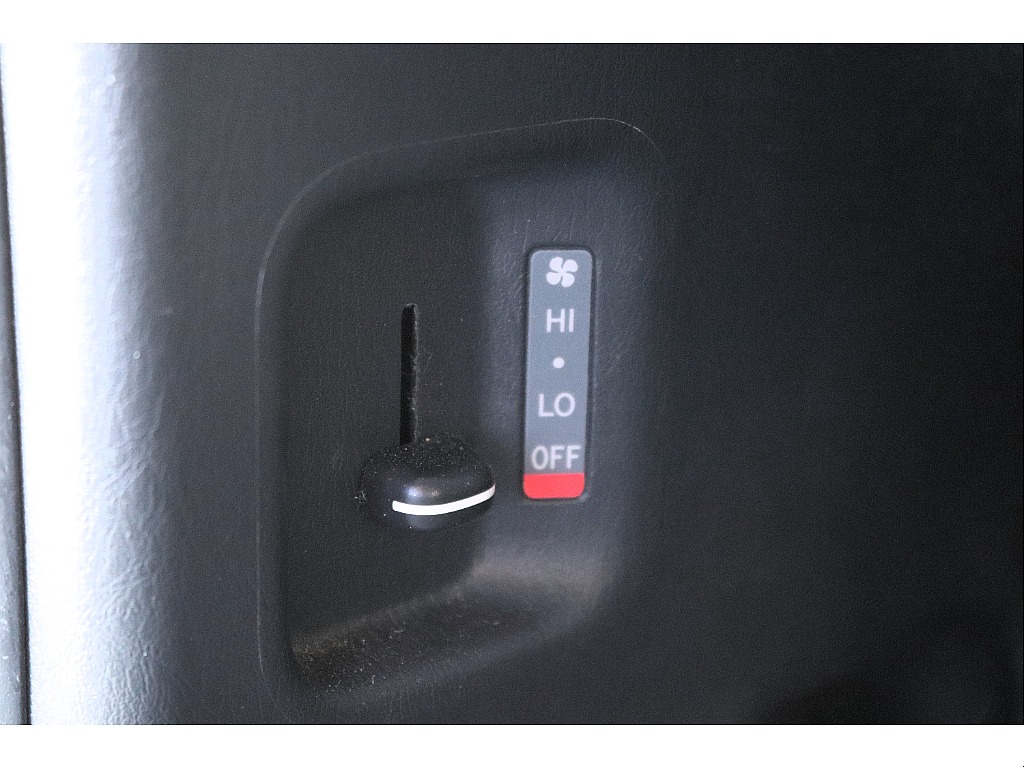 ハイエースセカンド高崎店にて展示中♪027-384-3591