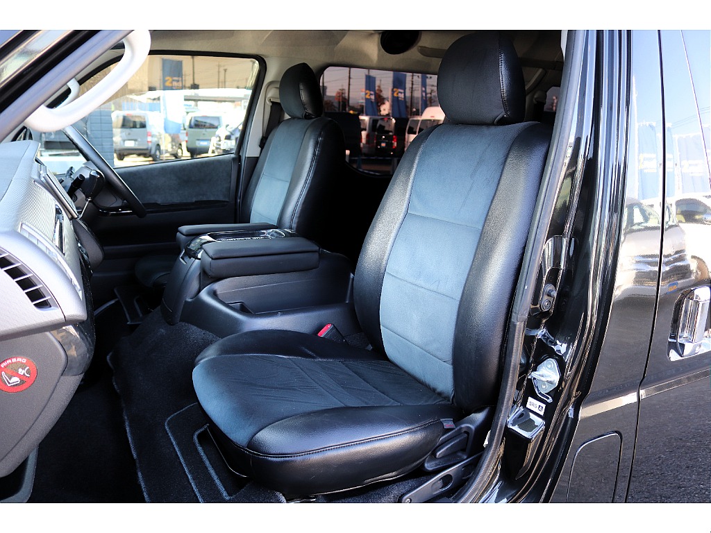 ハイエースセカンド高崎店にて展示中♪027-384-3591