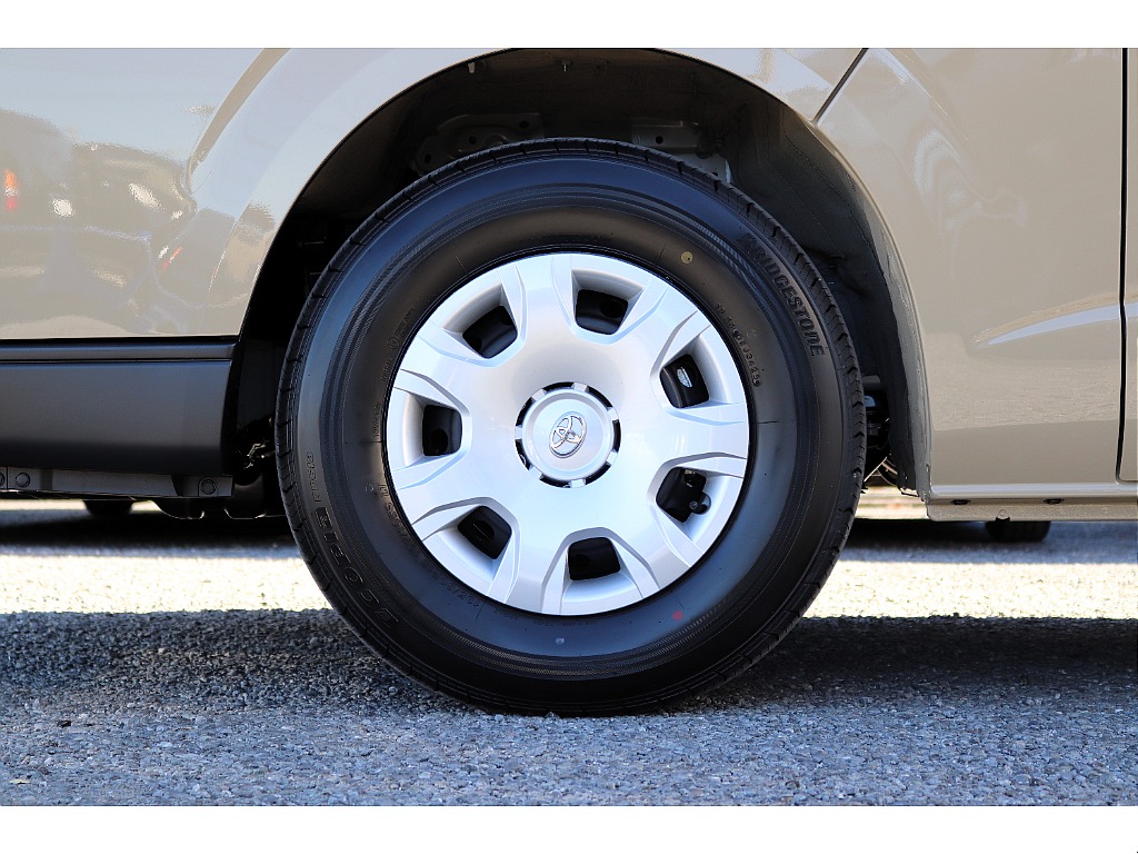 ハイエースセカンド高崎店にて展示中♪027-384-3591