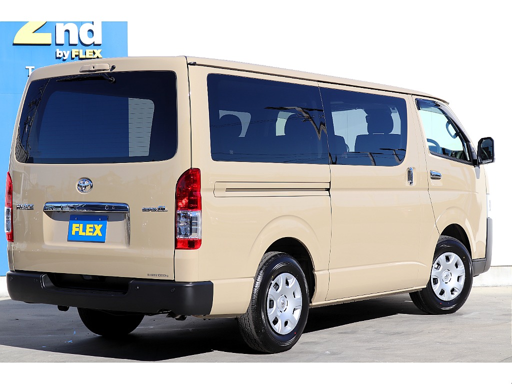 ハイエースセカンド高崎店にて展示中♪027-384-3591