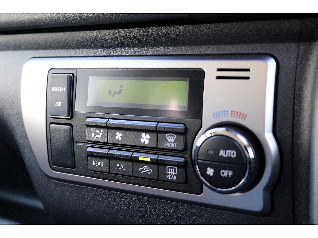 ハイエースセカンド高崎店にて展示中♪027-384-3591