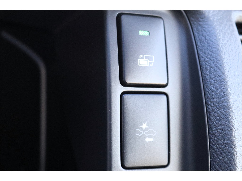 ハイエースセカンド高崎店にて展示中♪027-384-3591