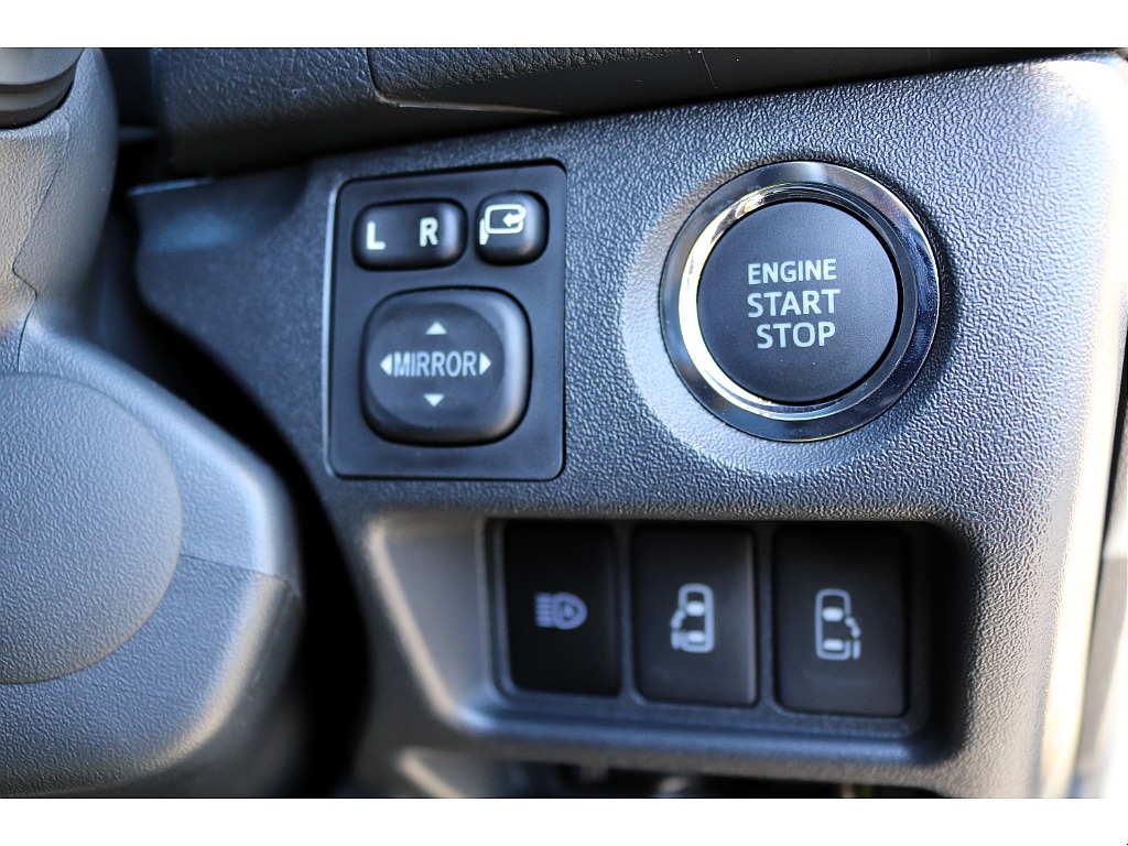 ハイエースセカンド高崎店にて展示中♪027-384-3591