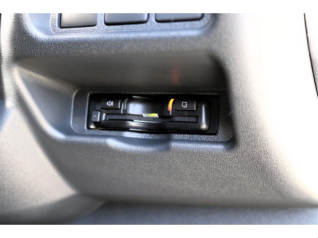 ハイエースセカンド高崎店にて展示中♪027-384-3591