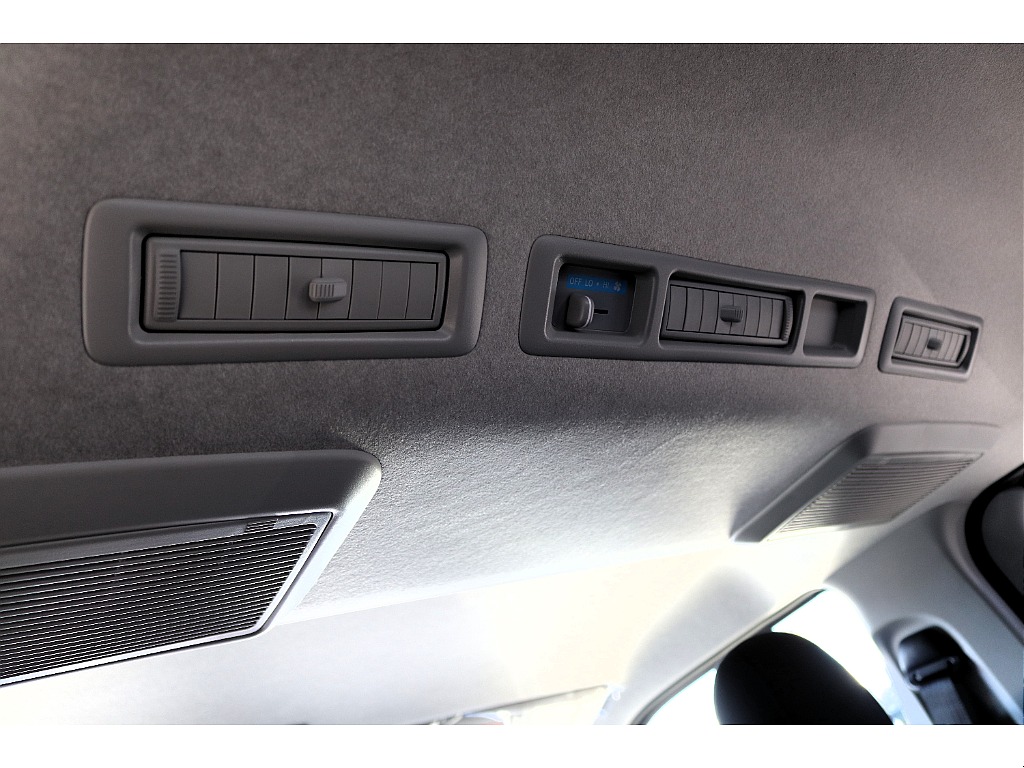 ハイエースセカンド高崎店にて展示中♪027-384-3591